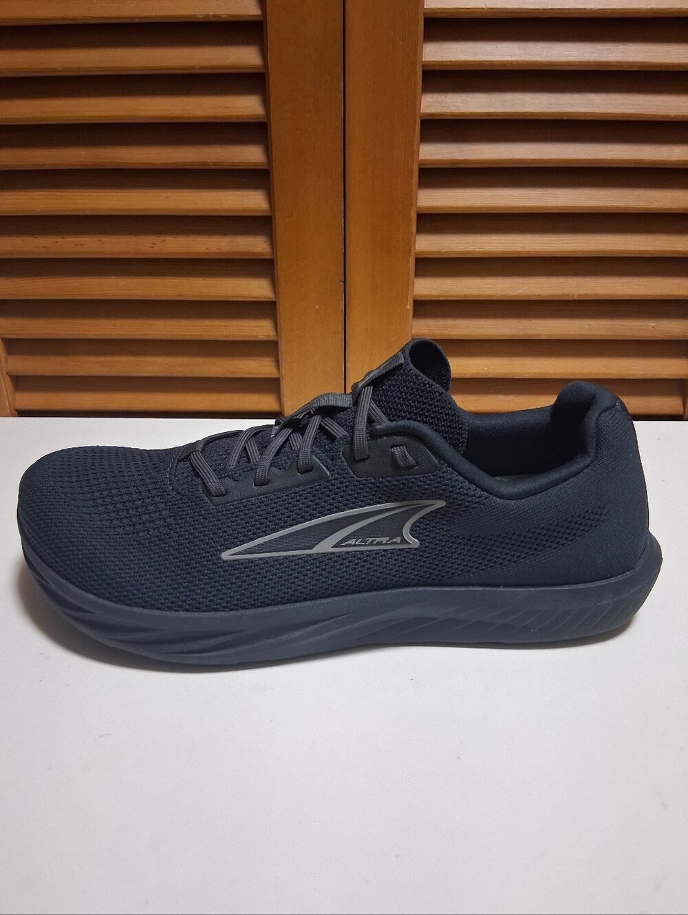 Altra Escalante 4 Mens 8.5 Zero Drop Lightweight Road Running Shoes Black